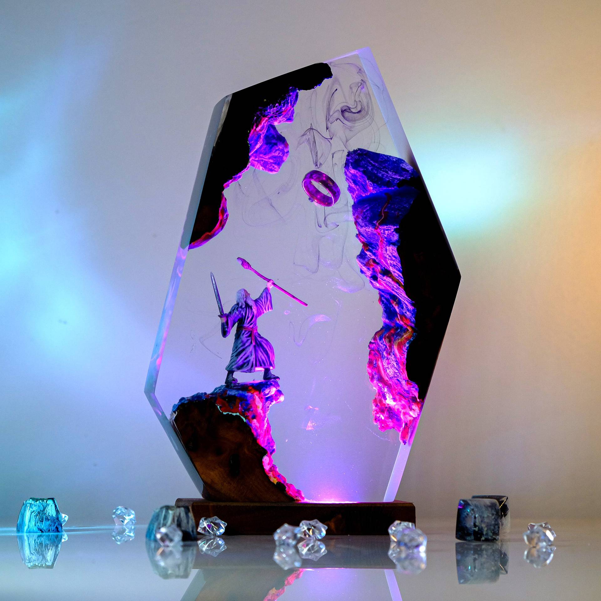 โคมไฟเรซิ่นรูปฉากภาพยนตร์ แหวน - Resin Artist บทวิจารณ์และราคา